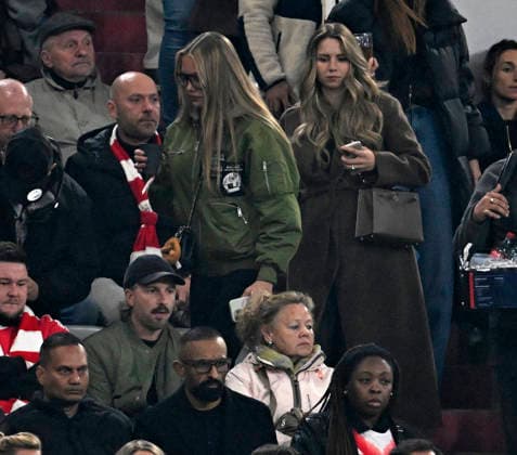 15 04 2026, Football UEFA Championsleague 2025 2026 quarterfinal second leg, FC Bayern Munich Real Madrid, in the Allianz Arena Munich, Anika Neuer Germany the wife of goalkeeper Manuel Neuer FC Bayern Munich with baby belly DFL and DFB regulations prohibit any use of photographs as image sequences and or quasi video
