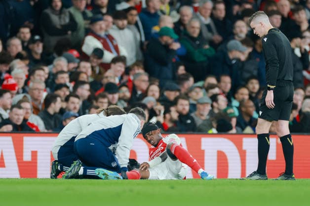 Champions League 2025 26 Quarter Final 2nd Leg Arsenal v Sporting CP Emirates Stadium 15.04.2026 Noni Madueke of Arsenal injury substitution Champions League 2025 26 Quarter Final 2nd Leg Arsenal v Sporting CP Emirates Stadium 15.04.2026 Photograph By Marc Aspland The Times  Copyright: xMarcxAsplandx NINTCHDBPICT001073764740
