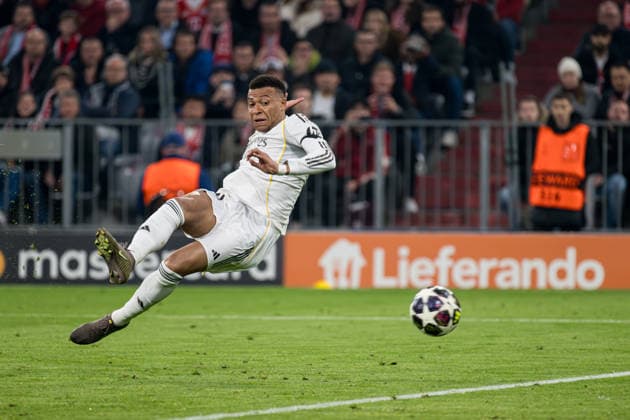 GER, Bavaria, Munich, Fussball, FC Bayern Munich - Real Madrid CF, at the Allianz Arena, Munich, Champions League, Quarter finals, second leg, April 15, 2026, from left: Kylian Mbappe (Real Madrid CF, 10), shot volley, schuss auf tor, Stuermer im angriff, im Portrait, Einzelbild, Freisteller, portrait, headshot, single image, cutout UEFA regulations prohibit any use of photographs as image sequences and or quasi-video, Munich Allianz Arena Bavaria Germany Copyright: xMichaelxNibelx