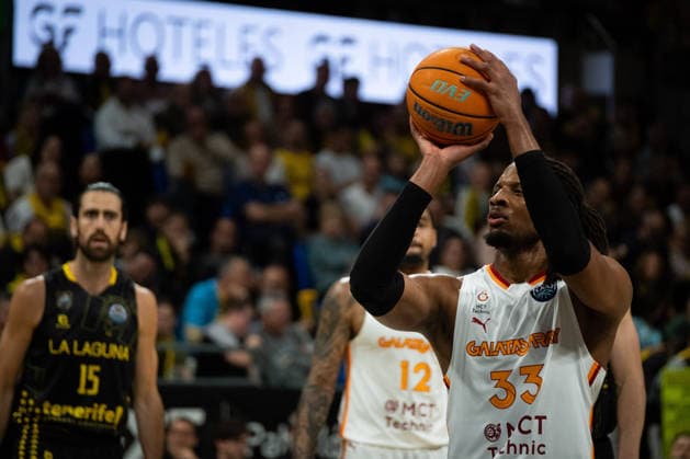 La Laguna Tenerife v Galatasaray - Basketball Champions League CANARY ISLAND, SPAIN - APRIL 15: Freddie Gillespie of Galatasary in action during last match of quarter-finals of Basketball Champions League match between Galatasaray and La Laguna Tenerife at Santiago Martín in San Cristobal de la Laguna, Canary Islands, Spain on April 15, 2026. Andres Gutierrez Anadolu Canary Island Spain. Editorial use only. Please get in touch for any other usage.  Copyright: x2026xAnadoluxAndresxGutierrezx