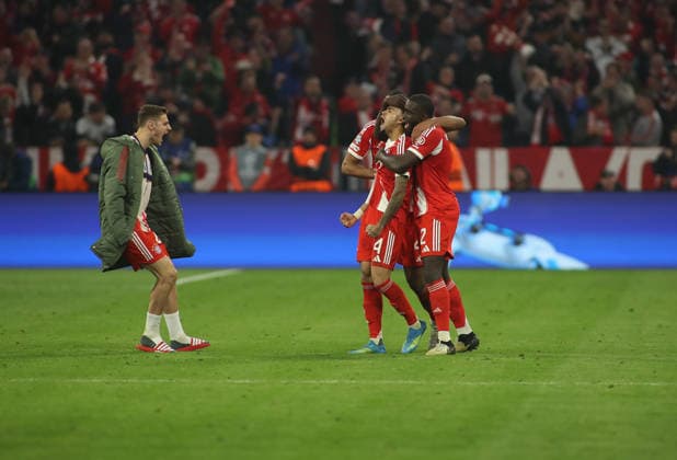 Football, Men, Champions League, 2025 2026 season, FC Bayern Munich Real Madrid, quarter-final second leg, Allianz Arena 3 3 by Luis Diaz FC Bayern Munich goal, cheers