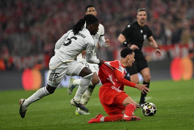 Bayern Munich v Real Madrid - UEFA Champions League Quarter-final MUNICH, GERMANY - APRIL 15: Players compete during the UEFA Champions League 2025 26 Quarter-Final Second Leg match between FC Bayern Munich and Real Madrid CF at Football Arena Munich on April 15, 2026 in Munich, Germany. Halil Sagirkaya Anadolu Munich Germany. Editorial use only. Please get in touch for any other usage.  Copyright: x2026xAnadoluxHalilxSagirkayax