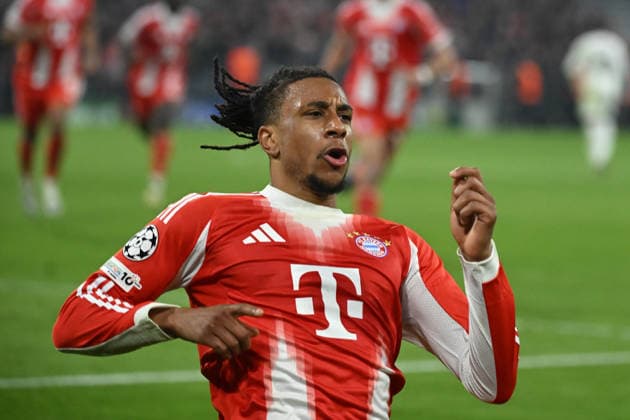 15 04 2026, xemx, Football UEFA Champions League, FC Bayern Muenchen Real Madrid v l Torjubel nach dem Tor zum celebrating the goal celebrate 4 3 durch Michael Olise FC Bayern Muenchen DFL DFB REGULATIONS PROHIBIT ANY USE OF PHOTOGRAPHS as IMAGE SEQUENCES and or QUASI VIDEO Muenchen