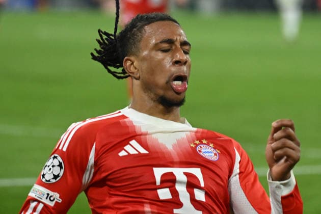 15 04 2026, xemx, Football UEFA Champions League, FC Bayern Muenchen Real Madrid v l Torjubel nach dem Tor zum celebrating the goal celebrate 4 3 durch Michael Olise FC Bayern Muenchen DFL DFB REGULATIONS PROHIBIT ANY USE OF PHOTOGRAPHS as IMAGE SEQUENCES and or QUASI VIDEO Muenchen