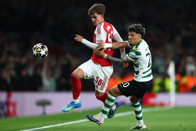 Max Dowman of Arsenal turns Maximiliano Araujo of Sporting CP Arsenal v Sporting, UEFA Champions League, Quarter Final, Second Leg, Football, Emirates Stadium, London, UK - 15 Apr 2026London Emirates Stadium United Kingdom EDITORIAL USE ONLY No use with unauthorised audio, video, data, fixture lists, club league logos or live services. Online in-match use limited to 120 images, no video emulation. No use in betting, games or single club league player publications.  Copyright: xSimonxDael Shutterstockx 16828544bf