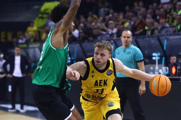 FIBA Basketball Champions League, AEK BC vs Asisa Joventut Quarter Finals - Vasilis Charalampopoulos of AEK BC in action during the FIBA Basketball Champions League Quarter Finals Game 3 basketball match between AEK BC vs Asisa Joventut in Athens, Greece, 15 April 2026. IMAGO ONE INCH PRODUCTIONS ATHENS Greece Copyright: xOnexInchxProductionsx 6934691