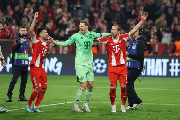 Final cheer, Luis Diaz 14 FC Bayern Muenchen , Manuel Neuer 1 FC Bayern Muenchen , Harry Kane 9 FC Bayern Muenchen , FC Bayern Muenchen vs Real Madrid, Football, UEFA, Champions League, quarter-final, second leg, 15 04 2026 Muenchen Bayern Germany Copyright: xkolbert-press ChristianxKolbertx