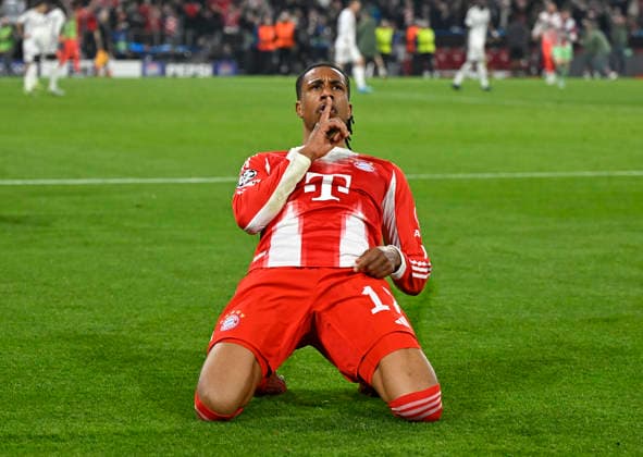 15 04 2026, Football UEFA Championsleague 2025 2026 quarter-final second leg, FC Bayern Munich Real Madrid, in the Allianz Arena Munich, Michael Olise FC Bayern Munich cheers DFL and DFB regulations prohibit any use of photographs as image sequences and or quasi video