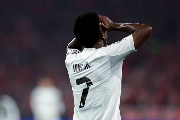 Vinicius Junior seen during UEFA Champions League quarterfinal game between teams of FC Bayern Munich and Real Madrid CF at Allianz Arena Germany (Grzegorz Wajda Ball Raw Images) Munich Allianz Arena Germany Copyright: xGrzegorzxWajdax grzegorzwajda_uclquarterfinalbayernreal2526__376