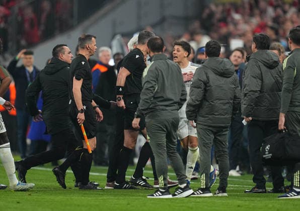 Slavko Vincic Slovenia and Arda Guler Real Madrid gestures during Bayern Munich and Real Madrid, UEFA Champions league Quarter Final UEFA Champions League, at Allianz Arena, Munich, Germany on April 15, 2026 Thor Wegner DeFodi Images Photo by DeFodi Images