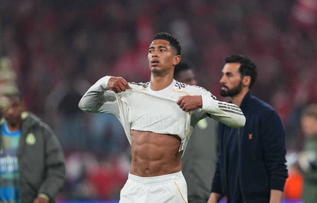 Jude Bellingham Real Madrid with post game despair during Bayern Munich and Real Madrid, UEFA Champions league Quarter Final UEFA Champions League, at Allianz Arena, Munich, Germany on April 15, 2026 Thor Wegner DeFodi Images Photo by DeFodi Images