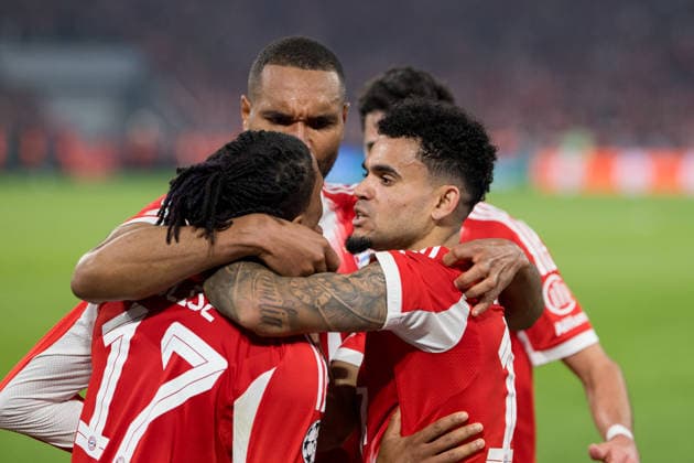 GER, Bavaria, Munich, Fussball, FC Bayern Munich - Real Madrid CF, at the Allianz Arena, Munich, Champions League, Quarter finals, second leg, April 15, 2026, from left: Michael Akpovie Olise (FC Bayern Muenchen, 17), Jonathan Tah (FC Bayern Muenchen, 4), Aleksandar Pavlovic (FC Bayern Muenchen, 45), Luis Diaz (FC Bayern Muenchen, 14), Torjubel, Freude, Emotionen, Jubel, Feiern, Goal Scored, Celebrate, goal celebration, joy, emotions, celebration, cheering, goal scored, celebrate UEFA regulations prohibit any use of photographs as image sequences and or quasi-video, Munich Allianz Arena Bavaria Germany Copyright: xMichaelxNibelx