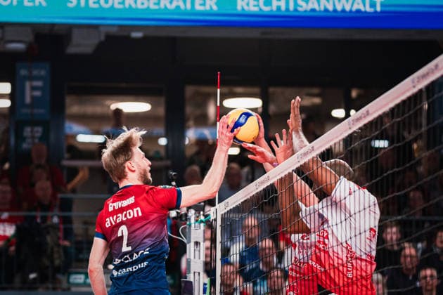 CEV Cup SVG Lüneburg Gas Sales Bluenergy Piacenza, 15 04 2026 Daniel Gruvaeus SVG Lüneburg, 2 at the net CEV Volleyball Cup, Final, First leg SVG Lüneburg vs Gas Sales Bluenergy Piacenza on 15 04 2026 at the LKH Arena, Lüneburg Copyright: xBEAUTIFULxSPORTS Tonhäuserx