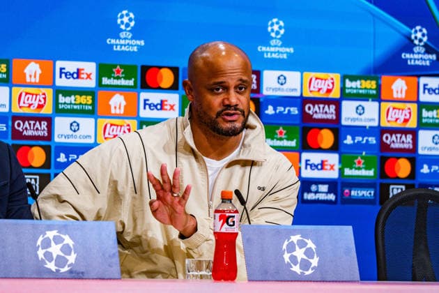 15 04 2026, FC Bayern München vs Real Madrid, UEFA Champions League, quarter-final second leg The post-match press conference with Vincent Kompany FC Bayern Muenchen,Trainer Regulations prohibit any use of photographs as image sequences and or quasi video Copyright: xBahhoxKarax