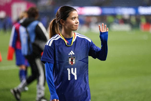 SEATTLE, WA - APRIL 14: Midfielder Yui Hasegawa 14 of Japan waves to fans after a women™s International Friendly, Länderspiel, Nationalmannschaft match between Japan and the United States on April 14, 2026 at Lumen Field in Seattle, Washington. (Photo by Henry Rodenburg Icon Sportswire) SOCCER: APR 14 Women s USA vs Japan EDITORIAL USE ONLY Icon26041445