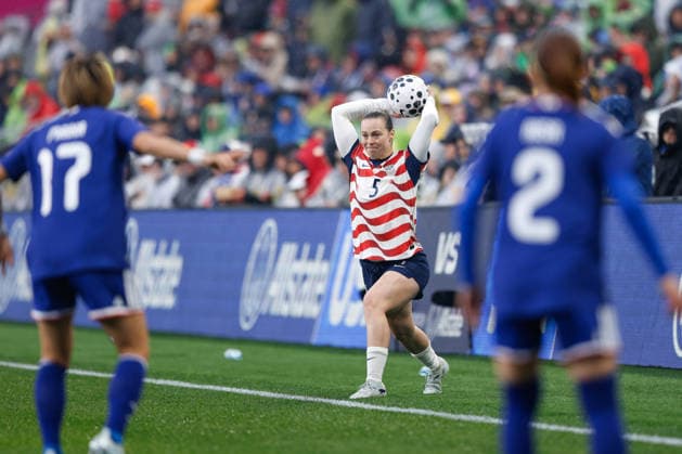 SEATTLE, WA - APRIL 14: Defender Lilly Reale 5 of the United States throws the ball during a women™s International Friendly, Länderspiel, Nationalmannschaft match between Japan and the United States on April 14, 2026 at Lumen Field in Seattle, Washington. (Photo by Henry Rodenburg Icon Sportswire) SOCCER: APR 14 Women s USA vs Japan EDITORIAL USE ONLY Icon26041403