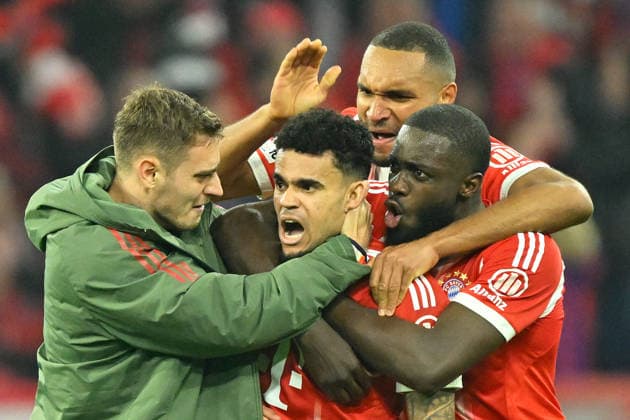 Muenchen, Allianz Arena, 15 04 26, GER, Men, UEFA Champions League, Quarter-final, Season 2025 2026, FC Bayern Muenchen Real Madrid Picture LUIS DIAZ Muenchen cheers after his goal to 3 3 with Josip STANISIC Muenchen , Jonathan TAH Muenchen and Dayot UPAMECANO Muenchen UEFA regulations prohibit any use of photographs as image sequences and or quasi video Bayern Germany