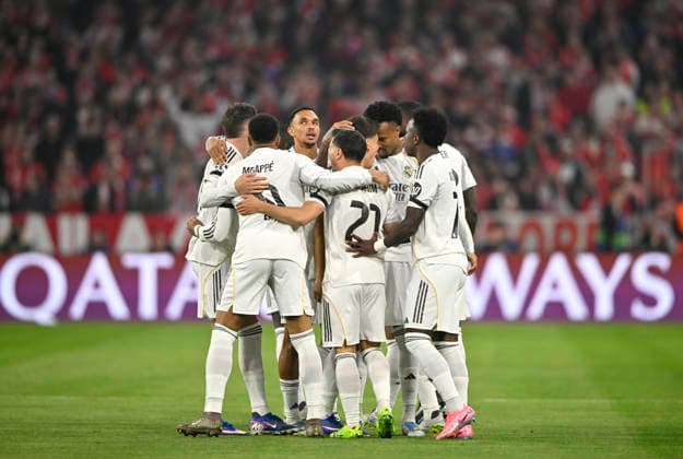 GOAL to 0 1 Arda Gueler Real Madrid 15 Goal celebration with colleagues FC Bayern Muenchen FCB vs Real Madrid UEFA CL Champions League quarter-final second leg 15 04 2026 DFL REGULATIONS PROHIBIT ANY USE OF PHOTOGRAPHS AS IMAGE SEQUENCES AND OR QUASI VIDEO FC Bayern Muenchen FCB vs Real Madrid CL Champions League