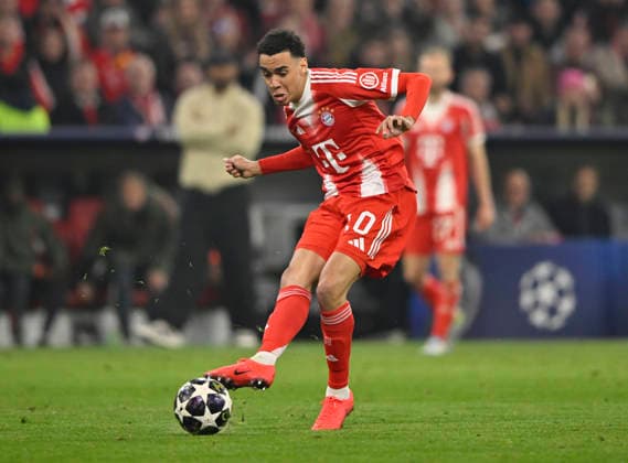 Jamal Musiala FC Bayern Muenchen FCB 10 Action on the ball FC Bayern Muenchen FCB vs Real Madrid UEFA CL Champions League quarter-final second leg 15 04 2026 DFL REGULATIONS PROHIBIT ANY USE OF PHOTOGRAPHS AS IMAGE SEQUENCES AND OR QUASI VIDEO FC Bayern Muenchen FCB vs Real Madrid CL Champions League