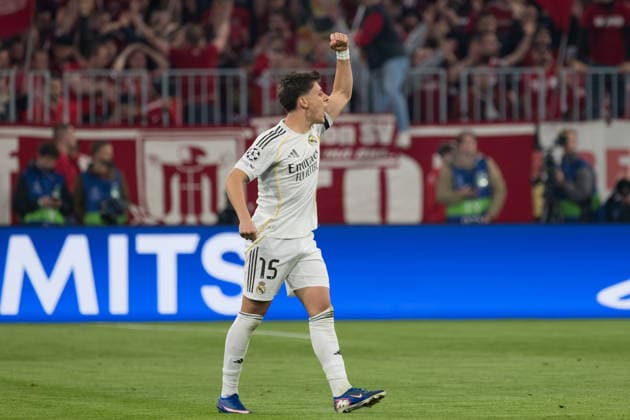 GER, Bavaria, Munich, Fussball, FC Bayern Munich - Real Madrid CF, at the Allianz Arena, Munich, Champions League, Quarter finals, second leg, April 15, 2026, from left: Arda Guler (Real Madrid CF, 15), Torjubel, Freude, Emotionen, Jubel, Feiern, Goal Scored, Celebrate, goal celebration, joy, emotions, celebration, cheering, goal scored, celebrate UEFA regulations prohibit any use of photographs as image sequences and or quasi-video, Munich Allianz Arena Bavaria Germany Copyright: xMichaelxNibelx
