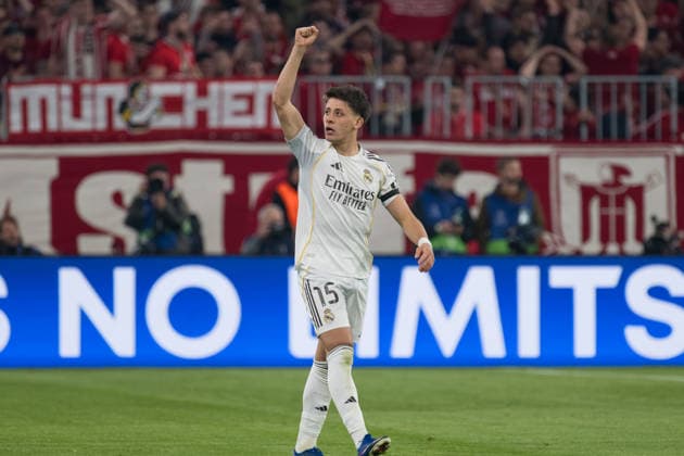 GER, Bavaria, Munich, Fussball, FC Bayern Munich - Real Madrid CF, at the Allianz Arena, Munich, Champions League, Quarter finals, second leg, April 15, 2026, from left: Arda Guler (Real Madrid CF, 15), Torjubel, Freude, Emotionen, Jubel, Feiern, Goal Scored, Celebrate, goal celebration, joy, emotions, celebration, cheering, goal scored, celebrate UEFA regulations prohibit any use of photographs as image sequences and or quasi-video, Munich Allianz Arena Bavaria Germany Copyright: xMichaelxNibelx