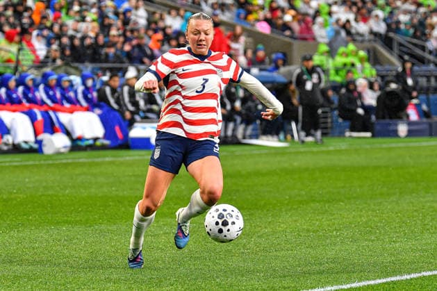 April 14, 2026: United States Women s national team, Nationalteam Defender Avery Patterson (3) dribbles the ball during the US Womens National Team friendly match vs Japan. Japan defeated the US 1-0. CSM Seattle United States - ZUMAc04_ 20260414_zma_c04_218 Copyright: xStevexFaberx