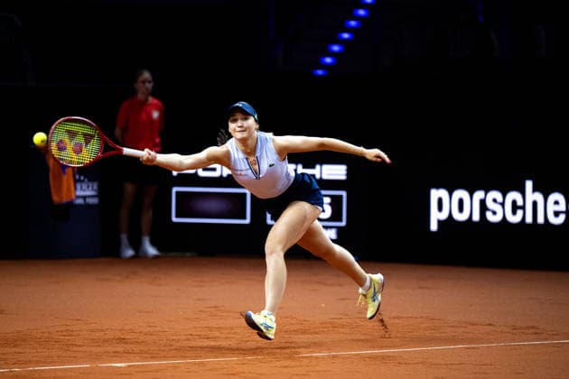 Eva Lys Germany in the picture on the ball, Eva Lys Germany vs Elina Svitolina Ukraine , Round 2, GER, Porsche Tennis Grand Prix Stuttgart, WTA 500, 15 04 2026 GER, Porsche Tennis Grand Prix Stuttgart, WTA 500, 15 04 2026 Stuttgart Copyright: xEibner-Pressefoto Memmlerx EP_MMR