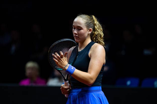 Mirra Andreeva Russia in the picture, Jelena Ostapenko Latvia vs Mirra Andreeva Russia , 1 round, GER, Porsche Tennis Grand Prix Stuttgart, WTA 500, 15 04 2026 GER, Porsche Tennis Grand Prix Stuttgart, WTA 500, 15 04 2026 Stuttgart Copyright: xEibner-Pressefoto Memmlerx EP_MMR