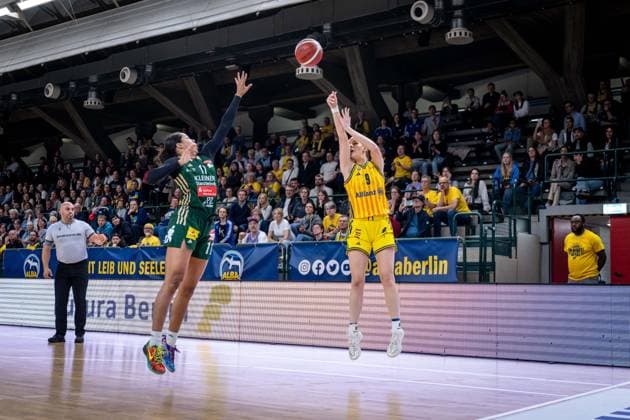 Basketball Berlin 15 04 2026 DBBL 1 Bundesliga Season 2025 2026 Playoffs Semifinal Game 3 Alba Berlin Rutronik Stars Keltern Jo Raflo Alba, No 09 Kylin McGuff Keltern, No 11