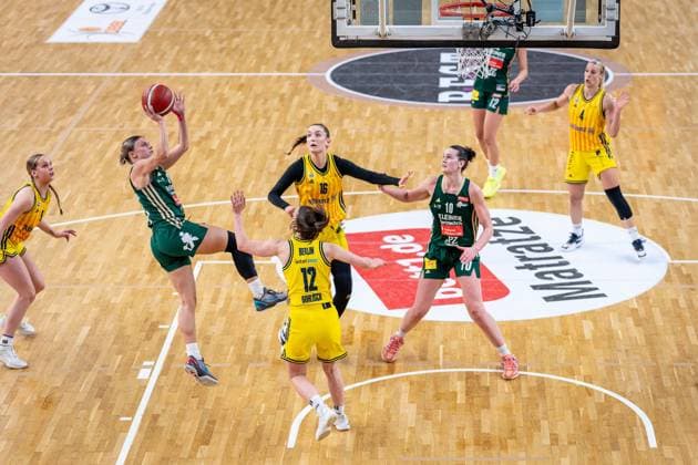 Basketball Berlin 15 04 2026 DBBL 1 Bundesliga Season 2025 2026 Playoffs Semifinal Game 3 Alba Berlin Rutronik Stars Keltern Theresa Simon Alba, No 03 Ana Mandic Keltern, No 12