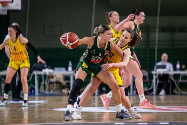 Basketball Berlin 15 04 2026 DBBL 1 Bundesliga Season 2025 2026 Playoffs Semifinal Game 3 Alba Berlin Rutronik Stars Keltern Alexandra Wilke Keltern, No 03 Lena Gohlisch Alba, No 12