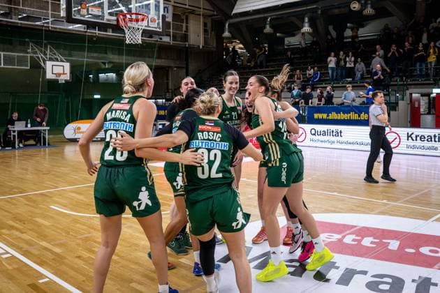 Basketball Berlin 15 04 2026 DBBL 1 Bundesliga Season 2025 2026 Playoffs Semifinal Game 3 Alba Berlin Rutronik Stars Keltern Cheers Keltern after the victory