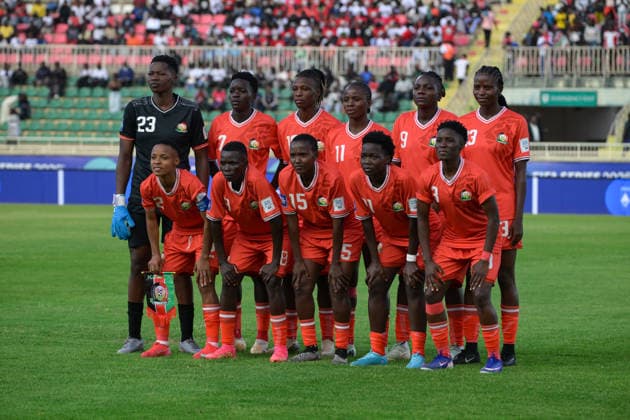 (260416) -- NAIROBI, April 16, 2026 -- Players of Kenya take a group photo before the FIFA Women s Series 2026 final football match between Australia and Kenya at Nyayo National Stadium in Nairobi, Kenya, on April 15, 2026. ) (SP)KENYA-NAIROBI-FOOTBALL-FIFA SERIES-AUSTRALIA VS KENYA YangxGuang 