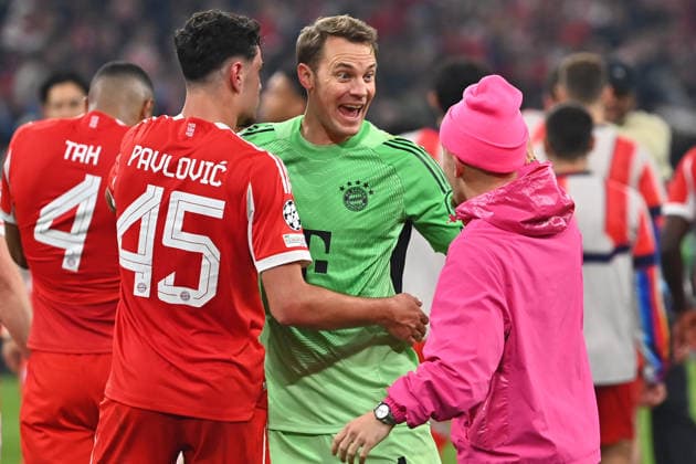Final cheer Manuel NEW goalkeeper Bayern Muenchen with Aleksandar PAVLOVIC Bayern Muenchen and Lennart KARL Bayern Muenchen in pink jogging suit, cheering,joy,enthusiasm,action, Soccer Champions League,season 2025 26, quarterfinal FC Bayern Muenchen Real Madrid 4 3 on 15 04 2026 A L L I A N Z A R E N A