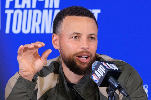 April 15, 2026, Inglewood, California, USA: Stephen Curry 30 of the Golden State Warriors attends a press conference, PK, Pressekonferenz after winning an NBA, Basketball Herren, USA Play-In Tournament game against the LA Clippers on Wednesday April 15, 2026 at Intuit Dome Arena in Inglewood, California. Clippers lose to Warriors, 126-121. JAVIER ROJAS PI Inglewood USA - ZUMAp124 20260415_zaa_p124_086 Copyright: xJavierxRojasx