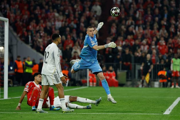 15 04 2026, xjrdrx, Football UEFA Champions League, FC Bayern Muenchen Real Madrid v l Luis Diaz FC Bayern Muenchen Trent Alexander Arnold Real Madrid Andriy Lunin Real Madrid DFL DFB REGULATIONS PROHIBIT ANY USE OF PHOTOGRAPHS as IMAGE SEQUENCES and or QUASI VIDEO Muenchen