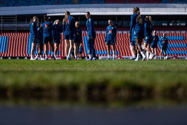 260416 Rosa Kafaji with team mates of the Swedish women s national football team during a training session on April 16, 2026 in Gothenburg Photo Mathias Bergeld BILDBYRAN code MB MB1364 fotboll football soccer fotball vm kval kval fifa womens world cup qualifier qualifier träning practice training sverige sweden dam bbeng women kvinner  Copyright: MATHIASxBERGELD BB260416MB007