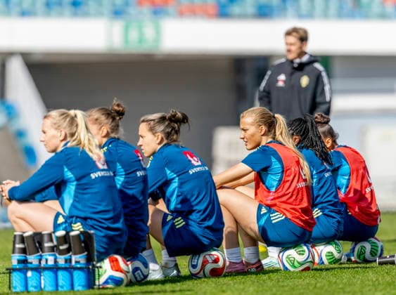 GOTHENBURG 20260416 Smilla Holmberg during Monday s training at Ullevi in Gothenburg ahead of Saturday s World Cup qualifying match against Serbia at the National Arena in Stockholm GÖTEBORG SWEDEN x9200x  Copyright: xAdamxIhse TTx TRAINING WOMEN S NATIONAL TEAM WORLD CUP QUALIFYING AGAINST SERBIA