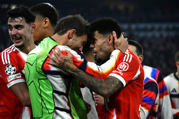 15 04 2026, Allianz Arena, Munich, Champions League, FC Bayern Munich vs Real Madrid , pictured Bayern Munich players celebrate victory against Real Madrid Leon Goretzka Munich , Luis Diaz Munich Photo by Midori Ikenouchi Hasan Bratic DeFodi Images