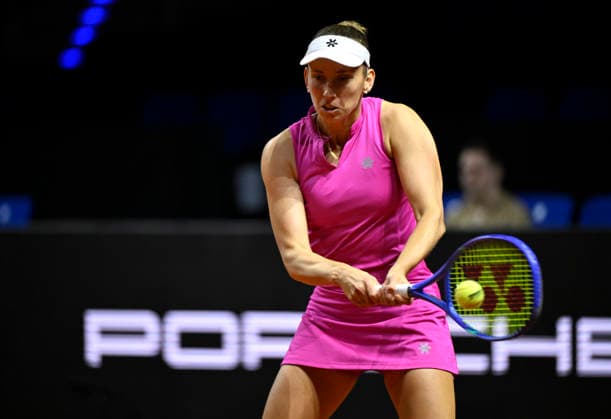 Elise Mertens BEL Action Tennis Ladies Porsche Cup Porsche Tennis Grand Prix GP Stuttgart 2026 Porsche Arena 11 19 04 2026 DFL REGULATIONS PROHIBIT ANY USE OF PHOTOGRAPHS AS IMAGE SEQUENCES AND OR QUASI VIDEO Tennis Ladies Porsche Cup Porsche Tennis Grand Prix GP Stuttgart 2026
