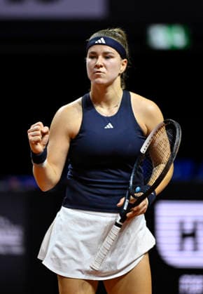 Karolina Muchova CZE Jubel Freude Emotion Tennis Damen Porsche Cup Porsche Tennis Grand Prix GP Stuttgart 2026 Porsche Arena 11 19 04 2026 DFL REGULATIONS PROHIBIT ANY USE OF PHOTOGRAPHS AS IMAGE SEQUENCES AND OR QUASI VIDEO Tennis Damen Porsche Cup Porsche Tennis Grand Prix GP Stuttgart 2026