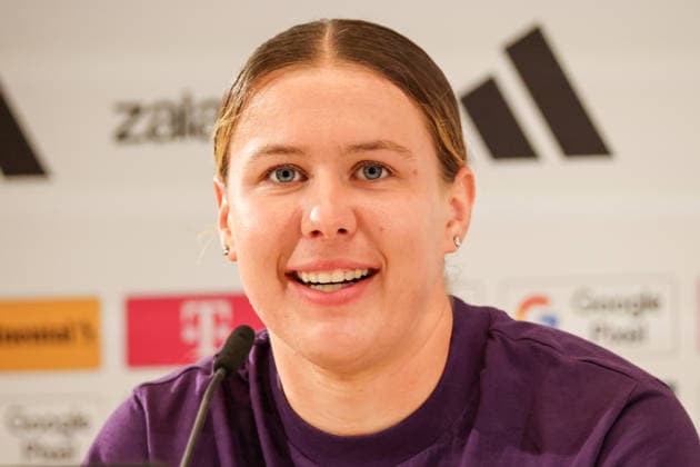 Herzogenaurach, Germany 16 April 2026 Preparation for the Womens World Cup qualifier Austria vs Germany Press conference in Herzogenaurach In the picture Larissa Mühlhaus Muehlhaus Germany at the press conference in Herzogenaurach Copyright: HMBxMedia MadeleinexFantini