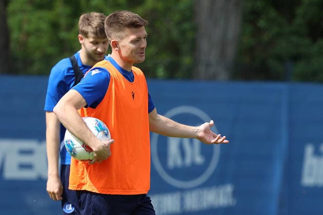16 04 2026, xrekx, Soccer 2 Bundesliga , Karlsruher SC Training v l Marvin Wanitzek Karlsruher SC DFL DFB REGULATIONS PROHIBIT ANY USE OF PHOTOGRAPHS as IMAGE SEQUENCES and or QUASI VIDEO Karlsruhe