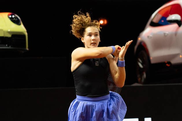 Mirra Andreeva RUS on the ball, action, GER, Alycia Parks vs Mirra Andreeva, Tennis, ATP Tournament, WTA 500, Porsche Tennis Grand Prix, 15 04 2026, GER, Alycia Parks vs Mirra Andreeva, Tennis, ATP Tournament, WTA 500, Porsche Tennis Grand Prix, 15 04 2026, Stuttgart Copyright: xEibner-Pressefoto EdwardxCheungx EP_ECG
