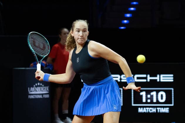 Mirra Andreeva RUS on the ball, action, GER, Alycia Parks vs Mirra Andreeva, Tennis, ATP Tournament, WTA 500, Porsche Tennis Grand Prix, 15 04 2026, GER, Alycia Parks vs Mirra Andreeva, Tennis, ATP Tournament, WTA 500, Porsche Tennis Grand Prix, 15 04 2026, Stuttgart Copyright: xEibner-Pressefoto EdwardxCheungx EP_ECG