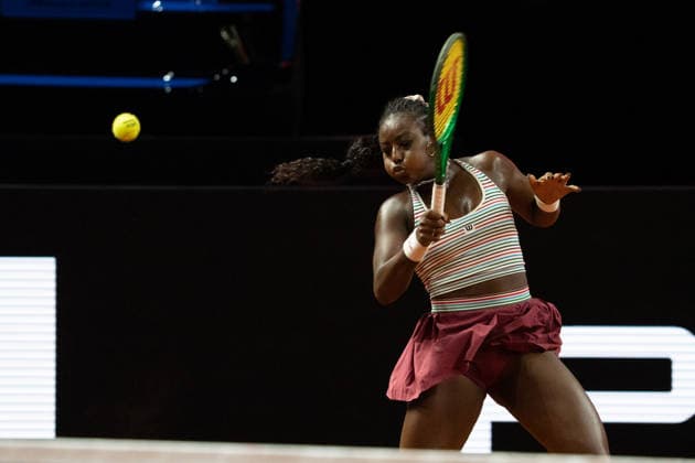 Alycia Parks USA in the picture on the ball, action GER, Alycia Parks vs Mirra Andreeva, Tennis, ATP Tournament, WTA 500, Porsche Tennis Grand Prix, 15 04 2026, GER, Alycia Parks vs Mirra Andreeva, Tennis, ATP Tournament, WTA 500, Porsche Tennis Grand Prix, 15 04 2026, Stuttgart Copyright: xEibner-Pressefoto EdwardxCheungx EP_ECG