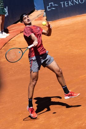 April 16, 2026, Barcelona, Spain: LORENZO SONEGO (ITA) in action during the round of 16 match against A. Rublev (RUS) at the Barcelona Open Banc Sabadell ATP, Tennis Herren 500 tennis tournament at the Real Club de Tenis Barcelona in Barcelona, Spain. Rublev won 6:2, 6:3. Barcelona Spain - ZUMAs316 20260416_znp_s316_004 Copyright: xMartixSeguraxRamonedax