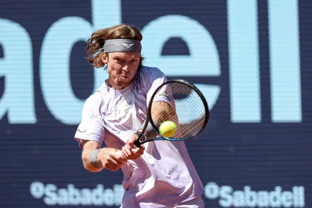 April 16, 2026, Barcelona, Spain: ANDREY RUBLEV of Russia in action against L. Sonego of Italy during the Round of 16 tennis match of the Barcelona Open Banc Sabadell - Conde Godo 2026 Day 6 at Real Club de Tenis Barcelona in Barcelona, Spain. Rublev won 6:2, 6:3. Barcelona Spain - ZUMAa181 20260416_zaa_a181_068 Copyright: xJavierxBorregox