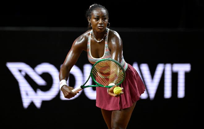Alycia Parks USA Action Serve Tennis Womens Porsche Cup Porsche Tennis Grand Prix GP Stuttgart 2026 Porsche Arena 11 19 04 2026 DFL REGULATIONS PROHIBIT ANY USE OF PHOTOGRAPHS AS IMAGE SEQUENCES AND OR QUASI VIDEO Tennis Womens Porsche Cup Porsche Tennis Grand Prix GP Stuttgart 2026