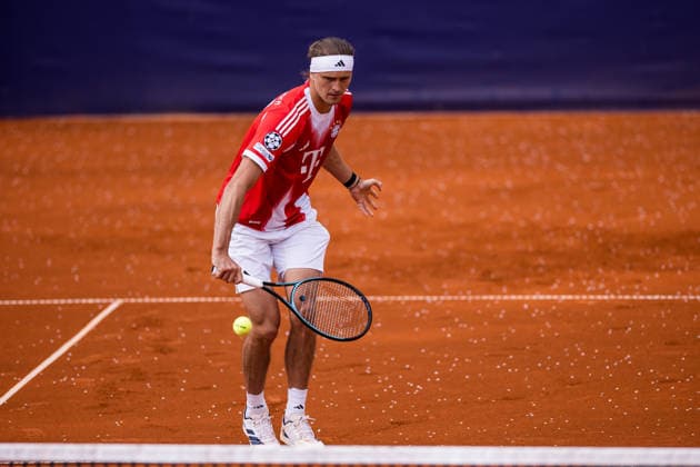 MUNICH, GERMANY - APRIL 16: Alexander Zverev (GER) wearing a FC Bayern Muenchen jersey during the BMW Open by Bitpanda Doubles match between Marcel Melo (BRA) Alexander Zverev (GER) vs Sadio Doumbia (FRA) Fabien Reboul (FRA) at MTTC Iphitos on April 16, 2026 in Munich, Germany. Bavaria Germany Copyright: xSteffiexWunderlx
